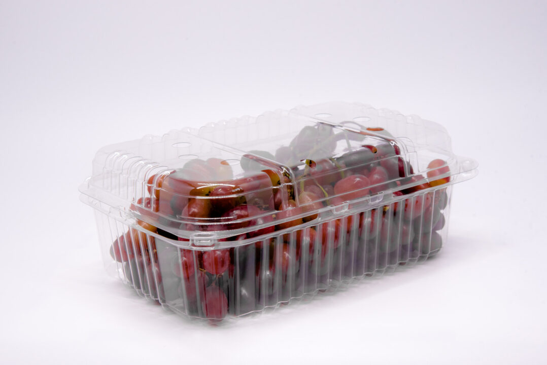 4 lb. Grape Clamshell - Royal Interpack
